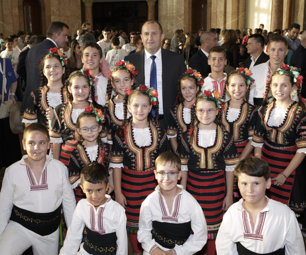 Радев: Математиката е абстрактна красота, а програмирането й дава облик 3 BX9O2071