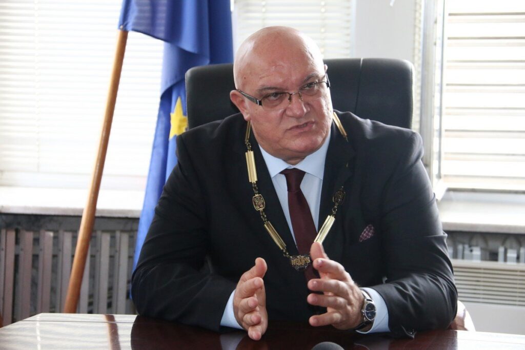 Кметът на Видин се бори за неврологията в местната болница 1 Cvetan Cenkov kmet 1