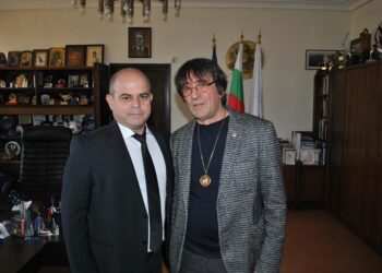Златна значка „Русе“ за световноизвестния виолист Юри Башмет