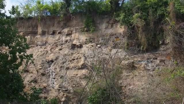 Свлачище направи 12 къщи опасни за живеене в село Осина 1 D1 81 D0 B2 D0 BB D0 B0 D1 87 D0 B8 D1 89 D0 B5 4