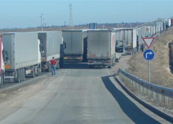 С паркинг за 80 тира Русе топи опашката от камиони