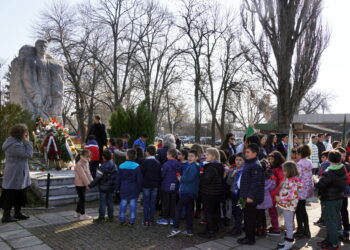 Стотици от град Левски в шествие за Апостола