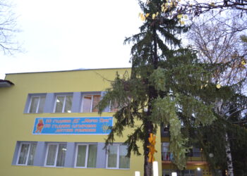 Казанлък отваря дежурна забавачка за децата на медици и полицаи