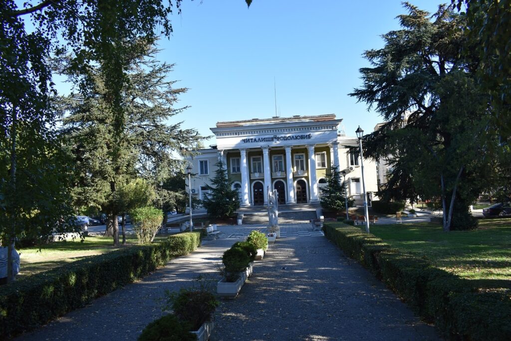 Пълна промяна за читалището и библиотеката в Асеновград 1 DSC 0026