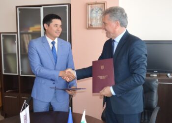 ЮЗУ се споразумя с киргизки университет за двойни дипломи