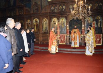 Кметът на Видин се поклони пред Богородица и Младенеца