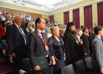 Почетен гражданин дари награда за благотворителност