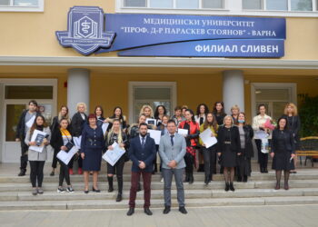 Още 24 медицински сестри и 15 акушерки ще помагат на здравната ни система