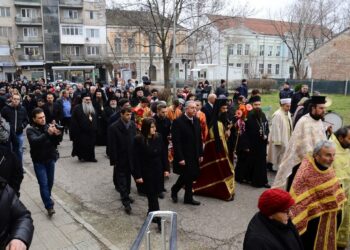 Във Видин посрещнаха владиката Даниил с духова музика