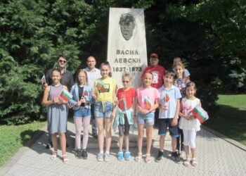 Кметът Доцов: Деца, уважавайте се, ценете вашите учители и родители!