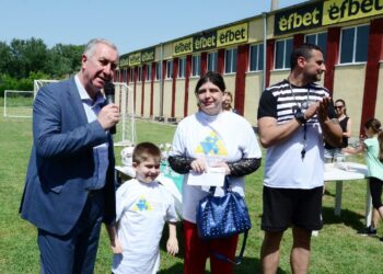 Кметът на Видин подкрепи болно момче