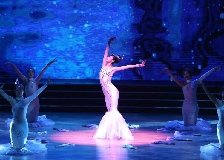 Ding Yiting Dancer