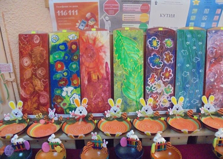 Хора с увреждания откриха великденска изложба 1 Dneven centar Velikden