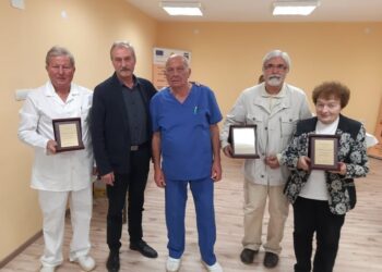 Наградиха 4-ма лекари за 40 г. работа в болницата на Монтана