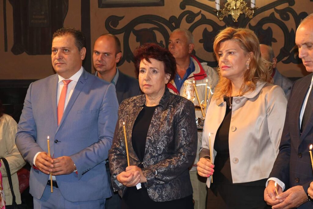 С тържествена литургия започна празникът на Перник 3 FB IMG 1539931800039