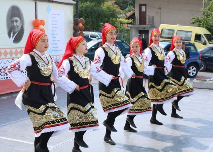 "Чичо Стоян" взриви с музика и танци Дивотино 1 FB IMG 1559383638729