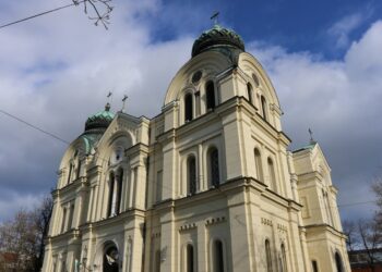 Пожарни коли чакат до три храма във Видинско
