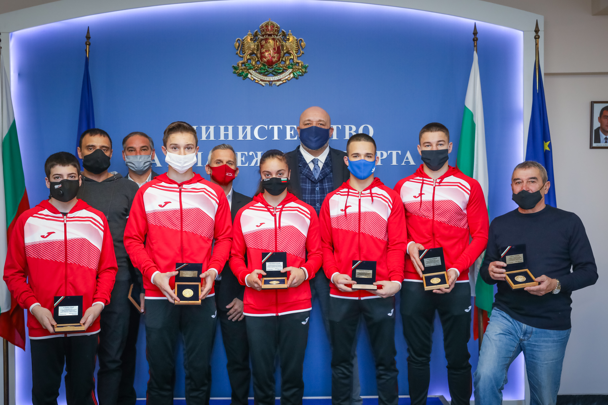 Кралев награди медалистите по спортна гимнастика