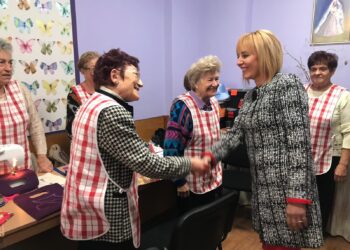 Манолова във Варна:  КЕВР е основният генератор на инфлацията