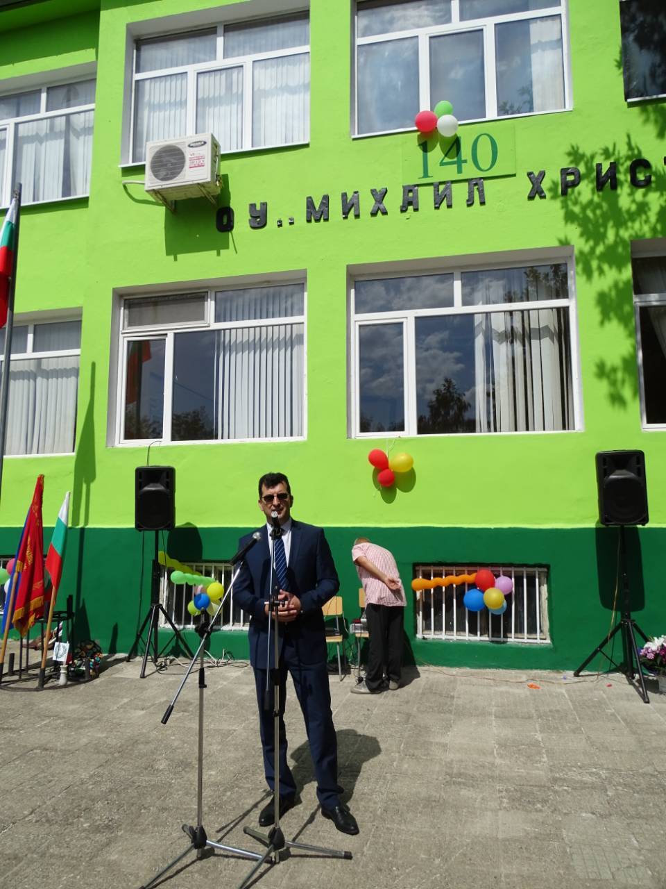 Евродепутатът Асим Адемов гост на юбилея на училището в Аврен