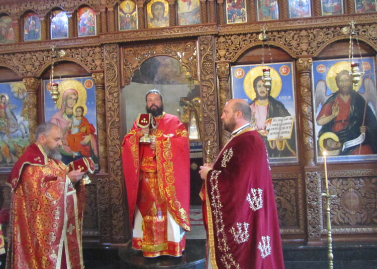 Храм в Смолян чества 160- годишен празник 1 IMG 0026