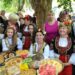 Кюстендилки замесиха Богородични пити за Панагия