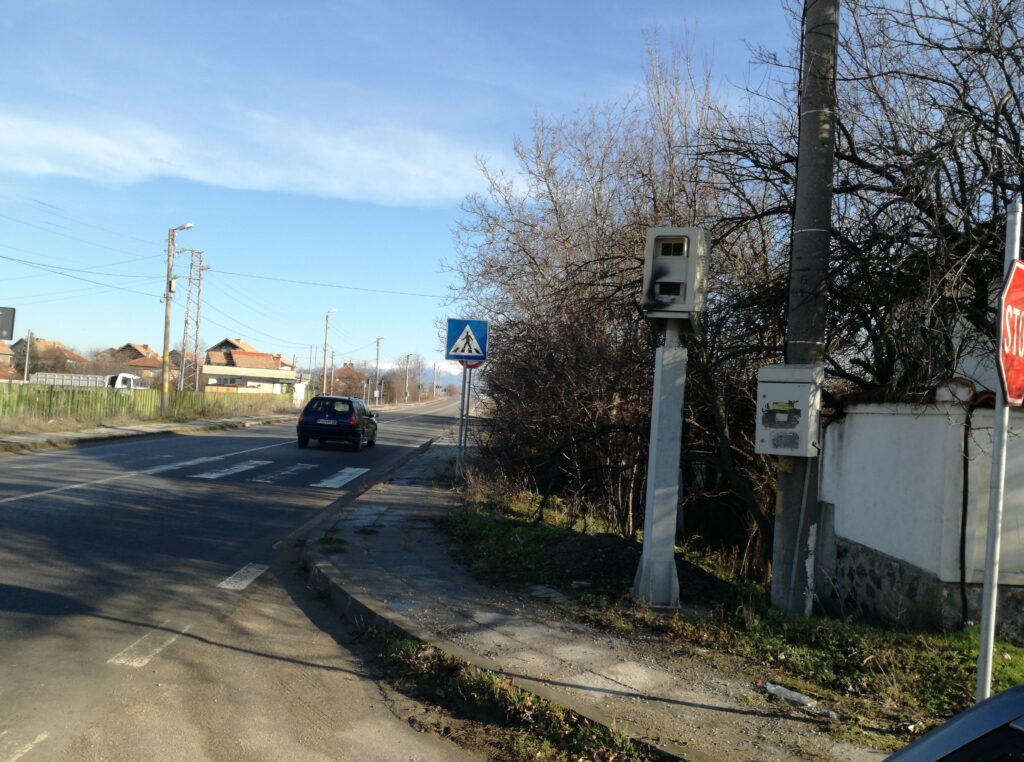 Махнаха единствената камера за превишена скорост в Кюстендилско 1 IMG 20171212 143908 BURST002