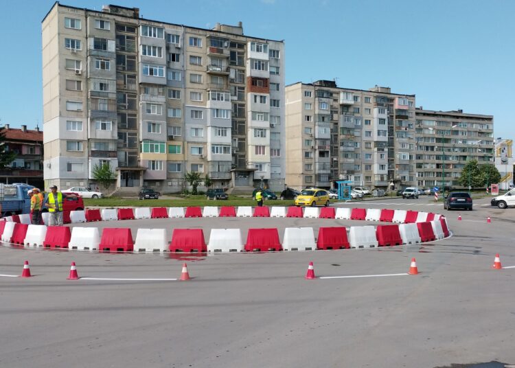 Изграждат временно кръгово кръстовище в Търговище 1 IMG 20180605 093512 2