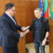 Кметът Христов награди автори на есета 8 Кметът Христов награди автори на есета