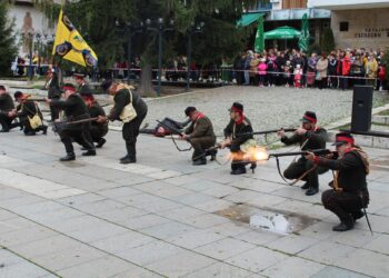 Над 90 души в уникална историческа възстановка в Тетевен (снимки)