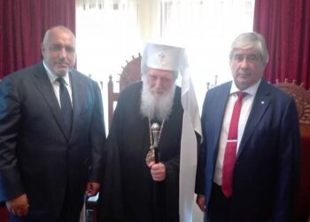 Борисов и Макаров на среща в Троянския манастир