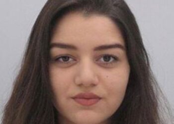 Полицията издирва 17-годишно момиче