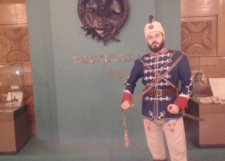 Iskren Botev