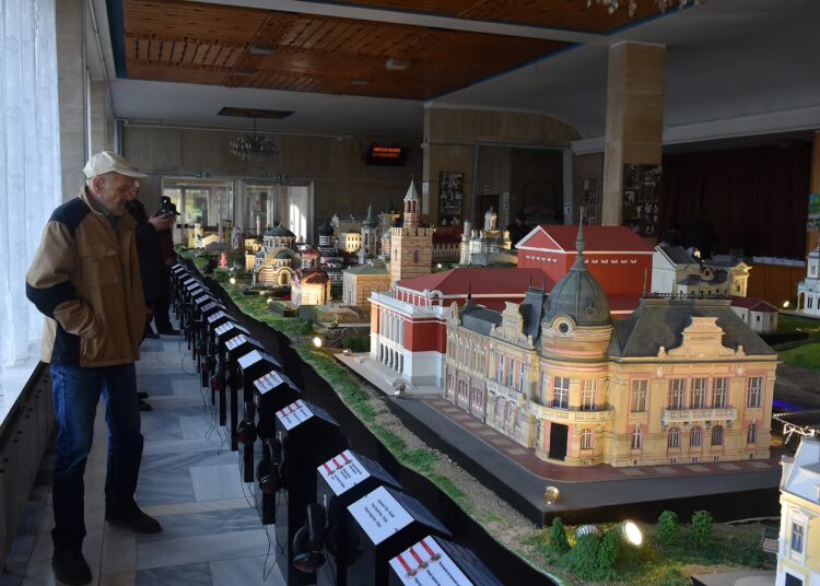 Izlojba sgradi 1