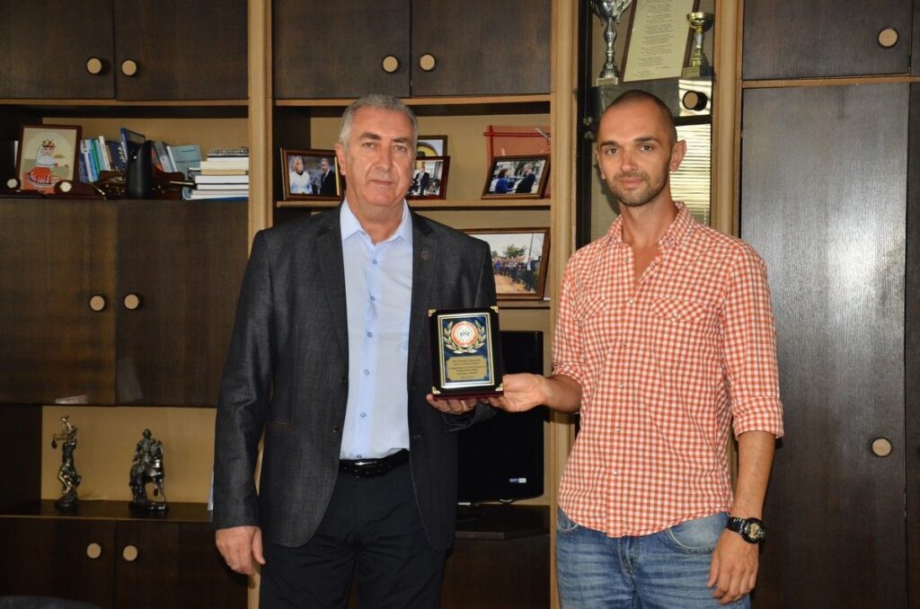 Kmet Vidin Plaket za Retroparad