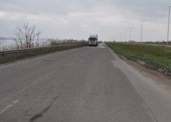 Велоалея и четири ленти по “Крайезерна” в Бургас