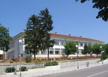 Българска община дава стипендия на всеки първокласник