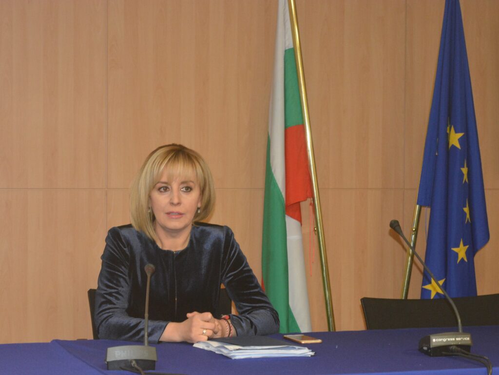 Manolova