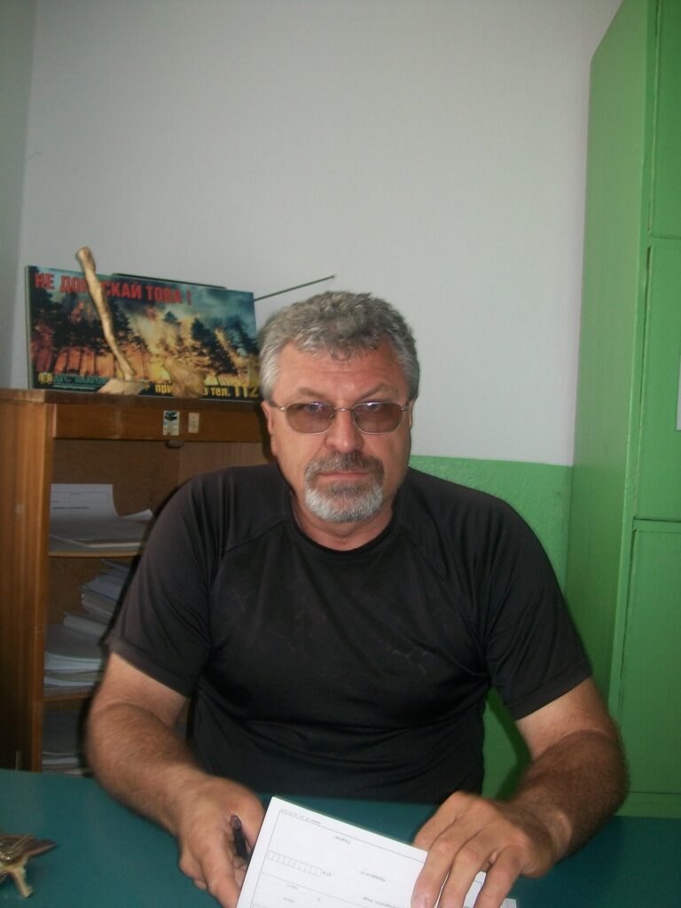 Село на протест за асфалт по четири улици 2 Metodi Conev Pokrovnik kmet