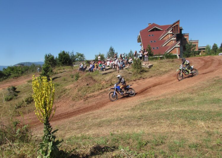 Motokros 1