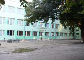 Преобразяват две видински училища