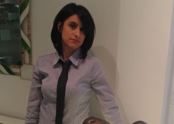 Има глад за изкуство, Пити грабва с емоции