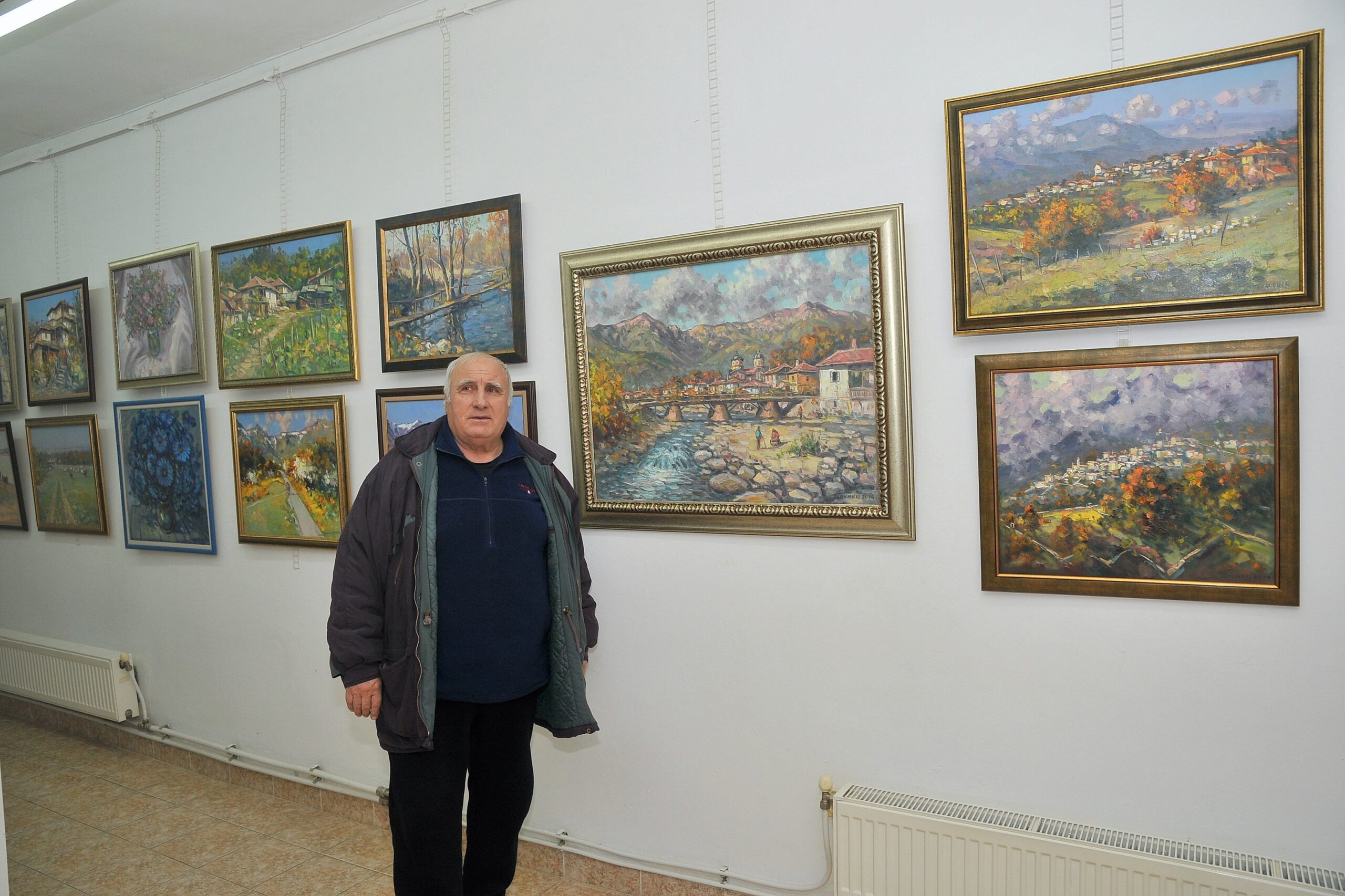 Измамник взе 70 картини от именит художник
