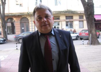 Адвокати от 2-те страни на Дунав учат езика на съседите