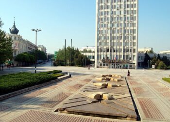 Четирима ученици управляват Видин днес