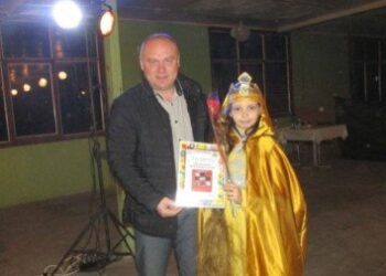 В Ружинци посрещнаха пролетта с маски