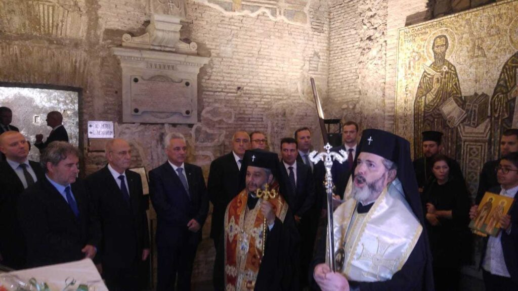 Борисов се поклони пред мощите на Св. Кирил в Рим 1 SaintKlemente 1