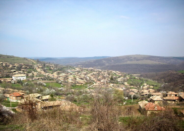 Наше село кани Джо Байдън на събор 1 Selo Konak 2009
