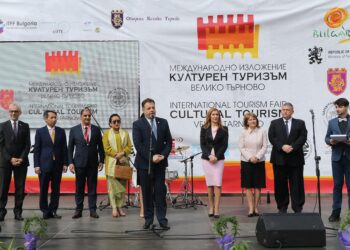 Панов и Ангелкова откриха най-голямото специализирано изложение за културен туризъм