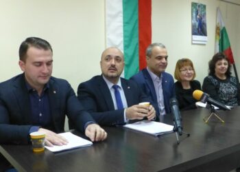 Проблеми в общински дружества срещат кмет и съветници